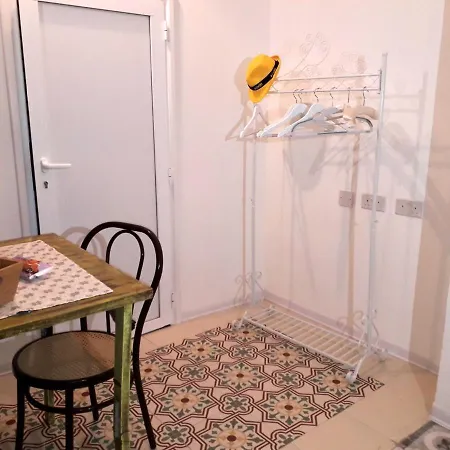 With One Bedroom In With Wifi 500 M From The Beach *