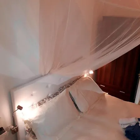 With One Bedroom In With Wifi 500 M From The Beach Cospicua