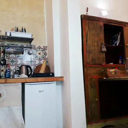 With One Bedroom In With Wifi 500 M From The Beach *